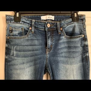 KanCan skinny sz 27 x 29.5 length